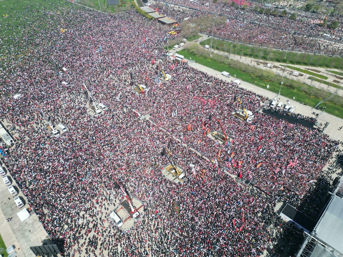 Maltepe'deki CHP mitingine yüz binler katıldı